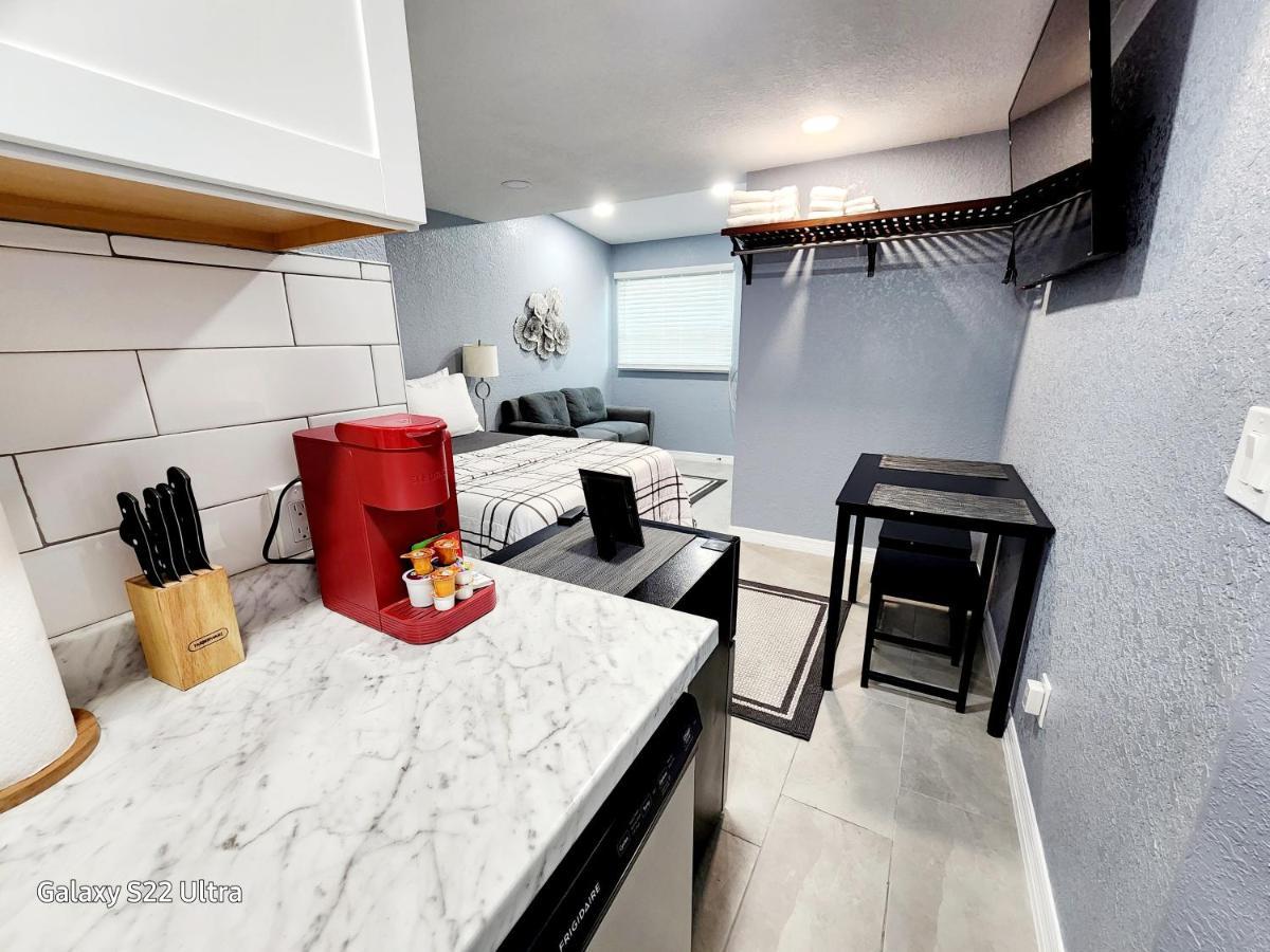 Studio 3! Lakeland Bagian luar foto